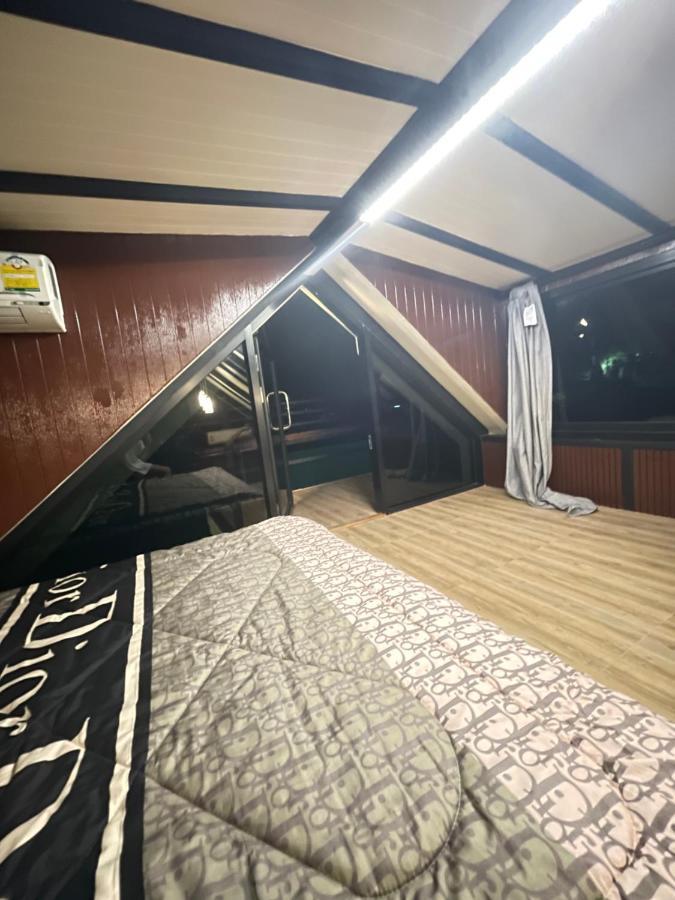 Noree Jacuzzi House Ban Phan Sadet Nai ภายนอก รูปภาพ